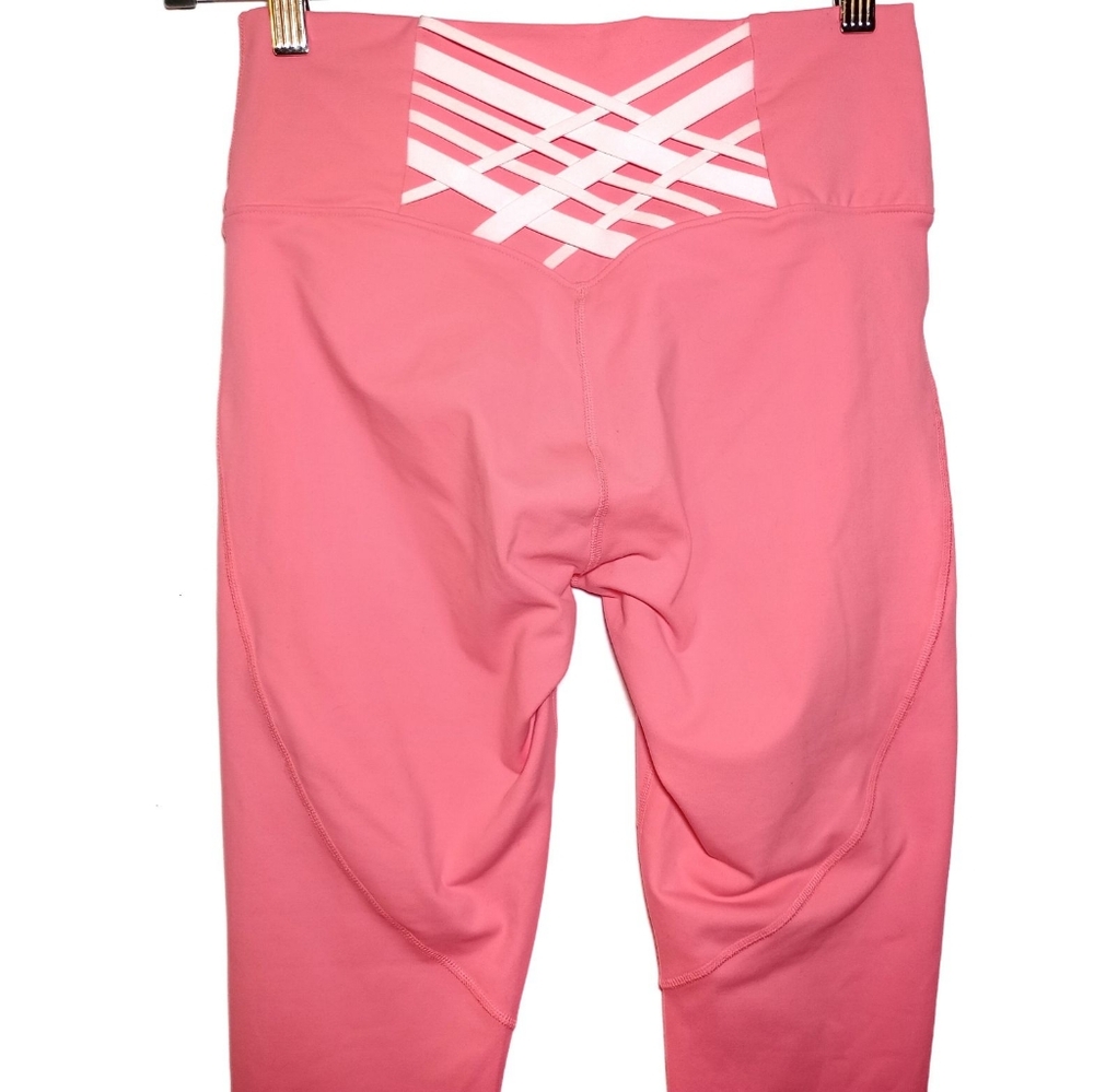PowerHold made by Fabletics sorbet/seashell size 7/8 M leggings